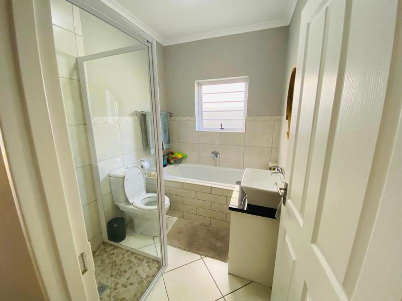 2 Bedroom Property for Sale in Sonkring Western Cape